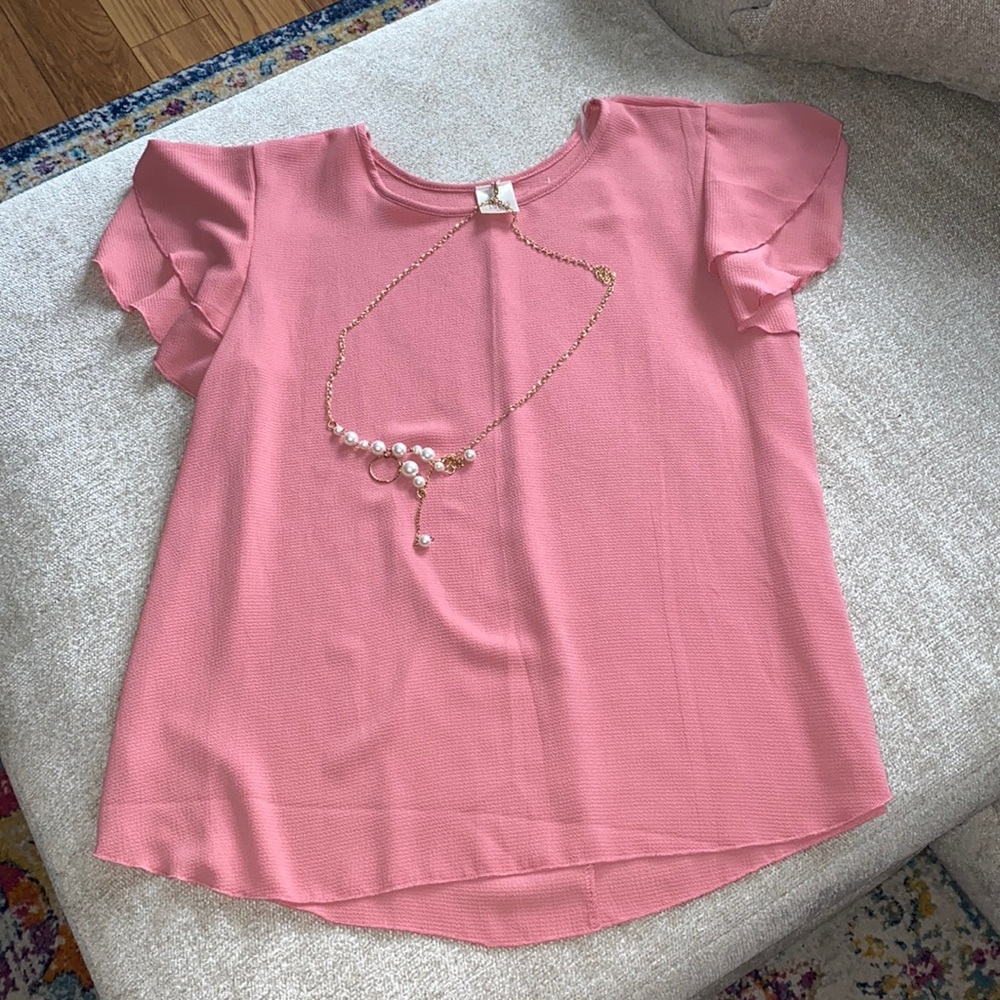 NWOT Pink flutter sleeve top
